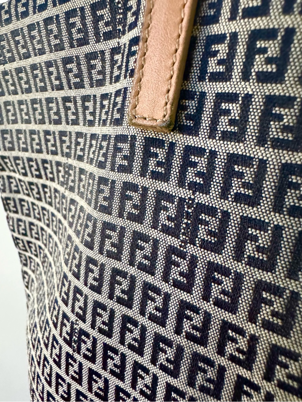 FENDI Zucca FF Navy Monogram Canvas Leather Tote Bag Made In Italy LIKE NEW - Picture 3 of 14